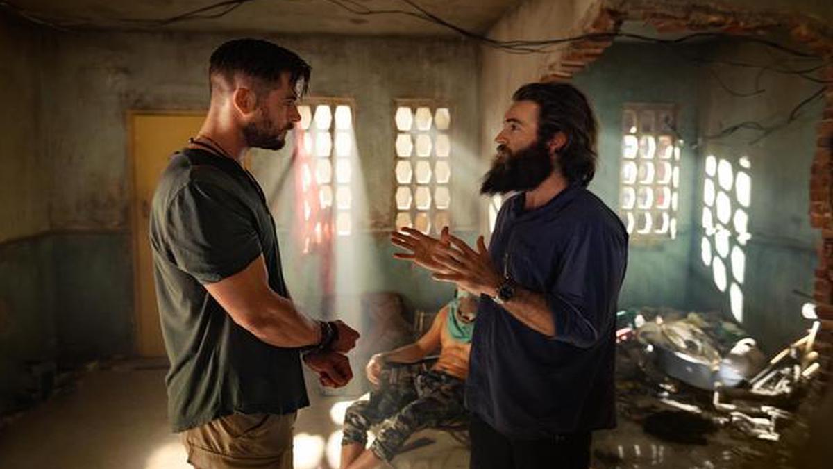 Chris Hemsworth And Sam Hargrave On Extraction This Movie Provides