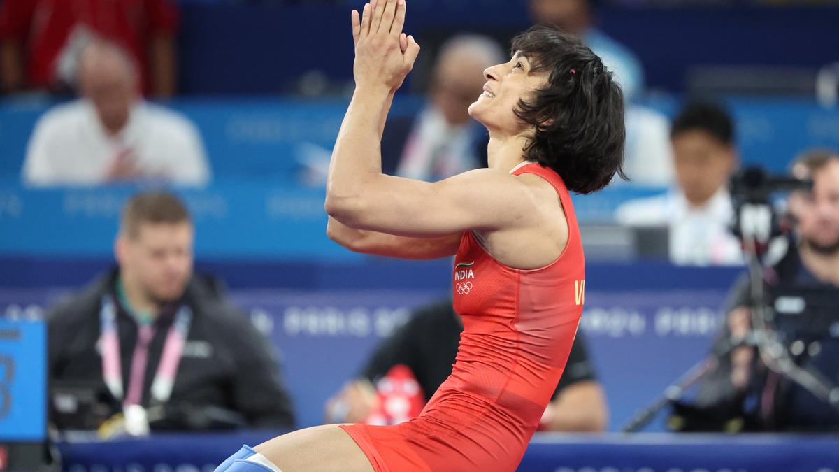 Kicked Crushed In Her Own Country Bajrang Punia After Vinesh Phogat