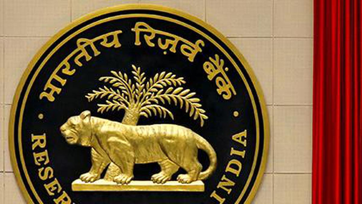 RBI slams banks, NBFCs as digital loan agents flout code