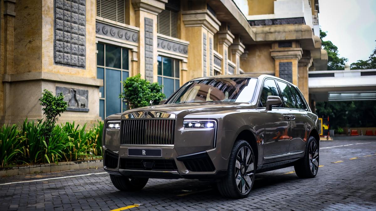 Rolls-Royce Motor Cars debuts Cullinan II Series in India at ₹10.50 crore