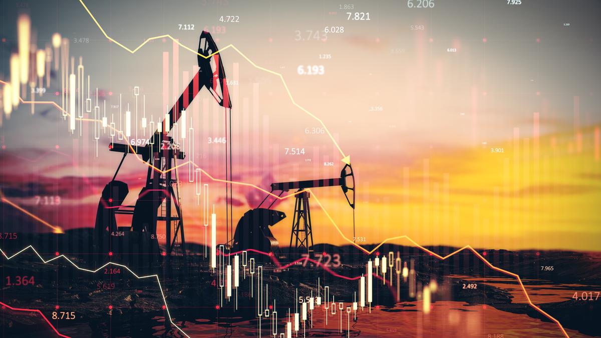 Oil plunges, stocks jumps as Iran declares Hormuz open