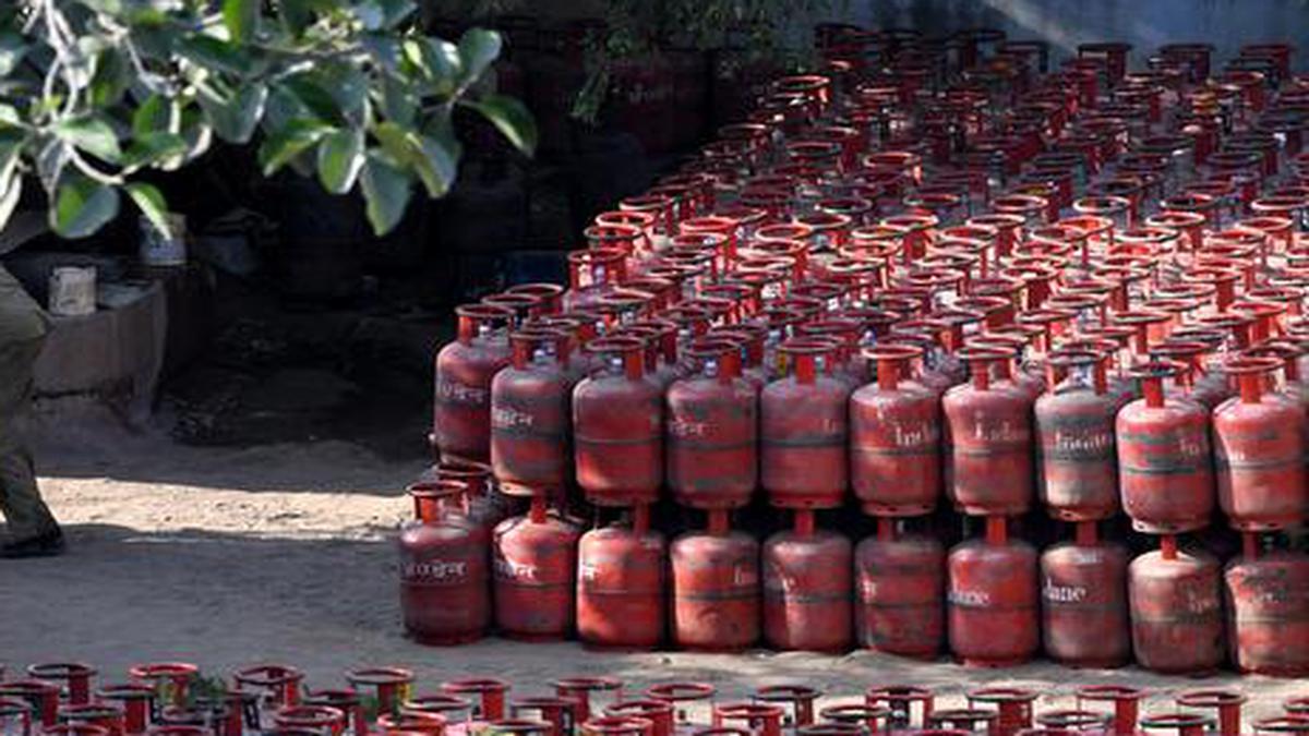 Subsidised LPG price cut by ₹1.46; non-subsidised rate reduced by ₹30 a cylinder