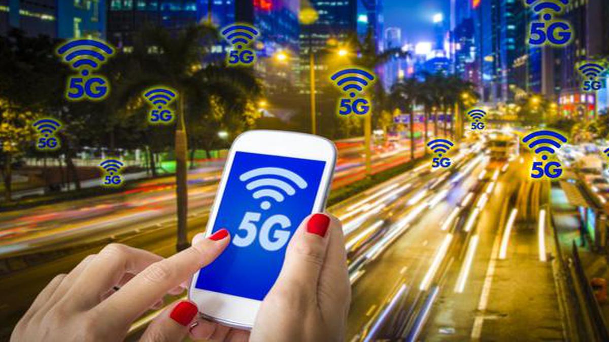 5G smartphone sales to hit 144 million in India by 2025