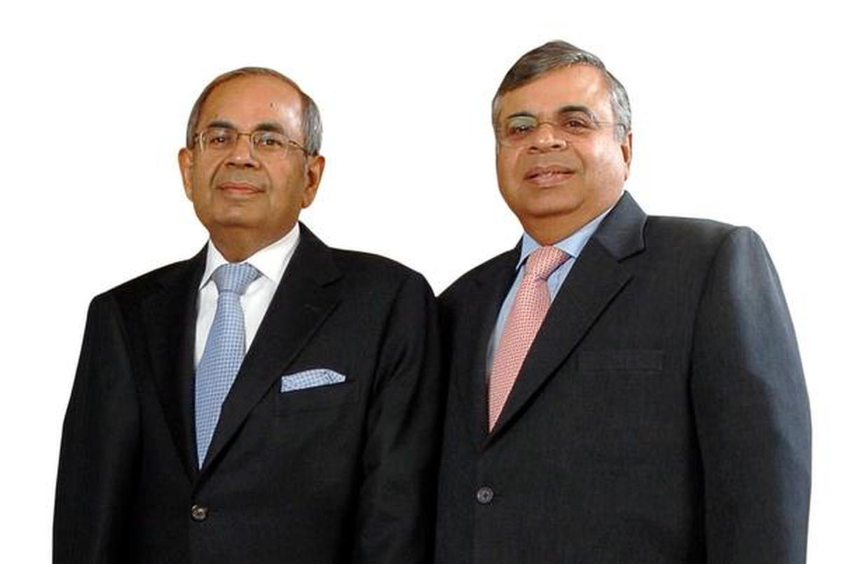 Задумчивый парень азиат. Large concern. Фондовая биржа уолл стрит 2008. World discoverer корабль. Мужчина один старый азиат задумчивый.