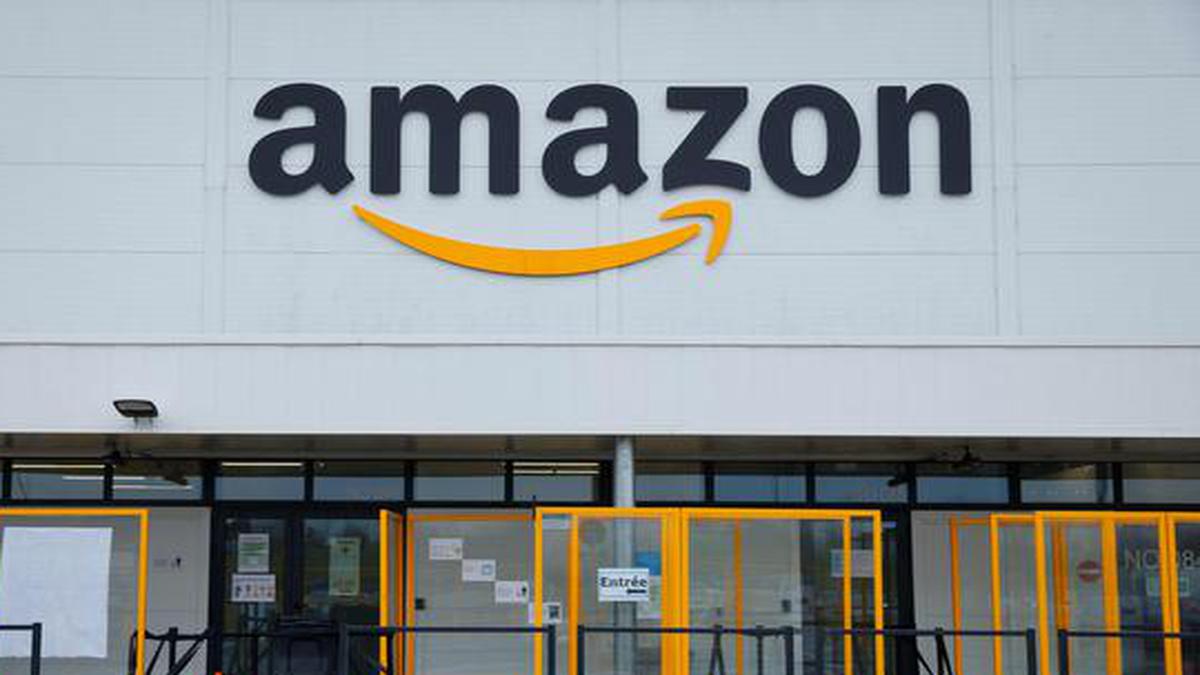 CCI slaps ₹200 crore fine on Amazon, freezes Future deal