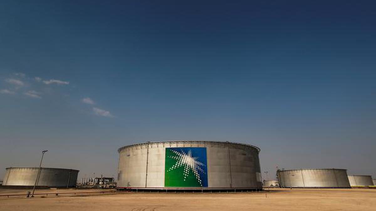 Reliance, Aramco call off $15 bln deal amid valuation differences, sources say