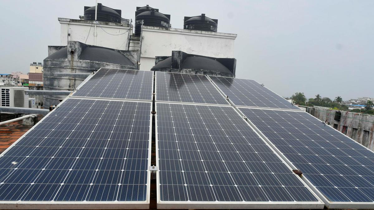 budget-2024-one-crore-households-to-get-300-units-free-electricity