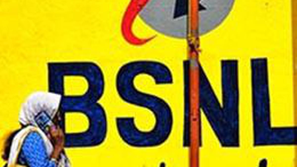 BSNL seeks ₹40,000 crore support from government