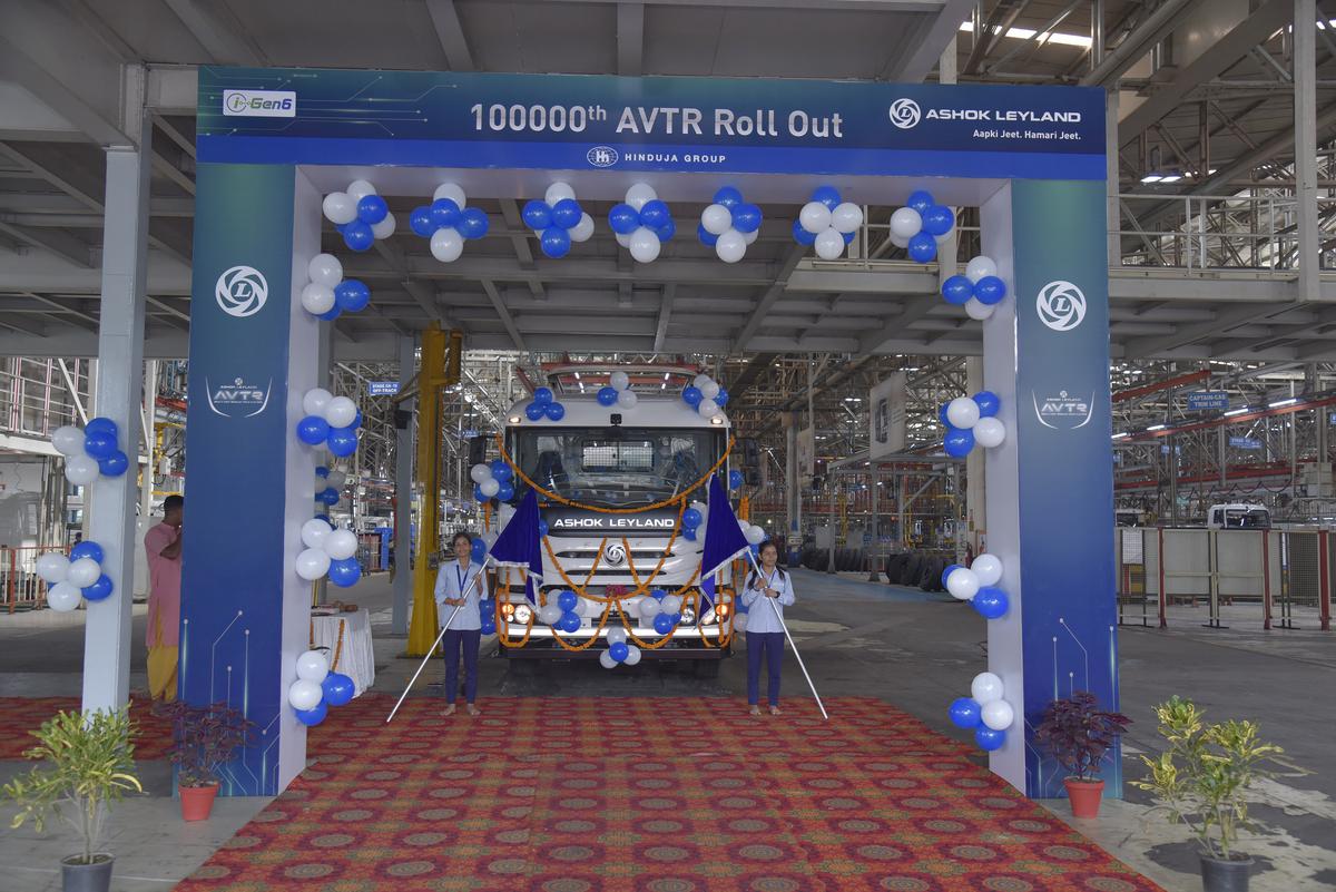 ALL Pantnagar plant rolls out 1,00,000th unit of AVTR truck