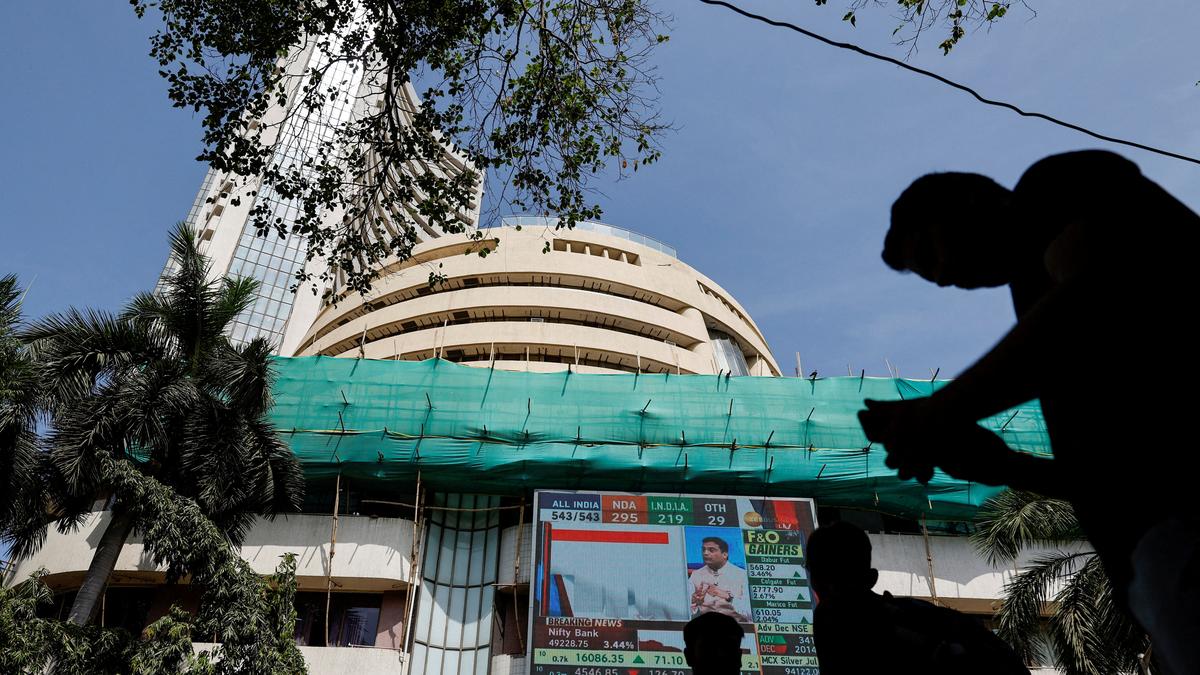 Markets climb in early trade ahead of RBI monetary policy decision