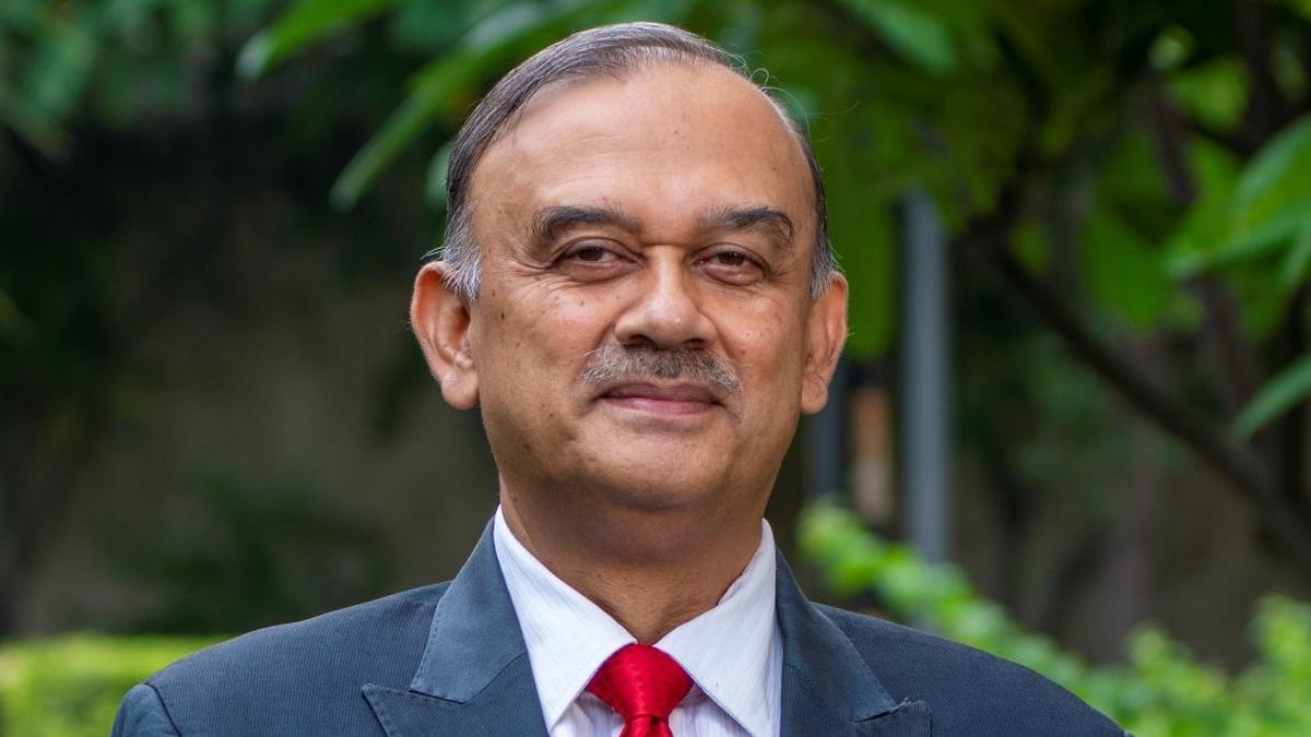 Atanu Chakraborty re-appointed as HDFC Bank chairman for 3 years