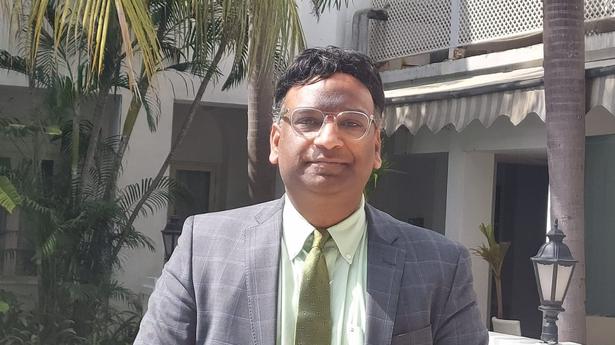 Mallawa to set up plant to make hydrogen-powered e-buses