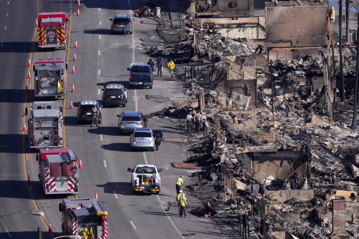 Homes along Pacific Coast Highway are seen burned by the Palisades Fire, Sunday, Jan. 12, 2025, in Malibu, California. Photo: AP