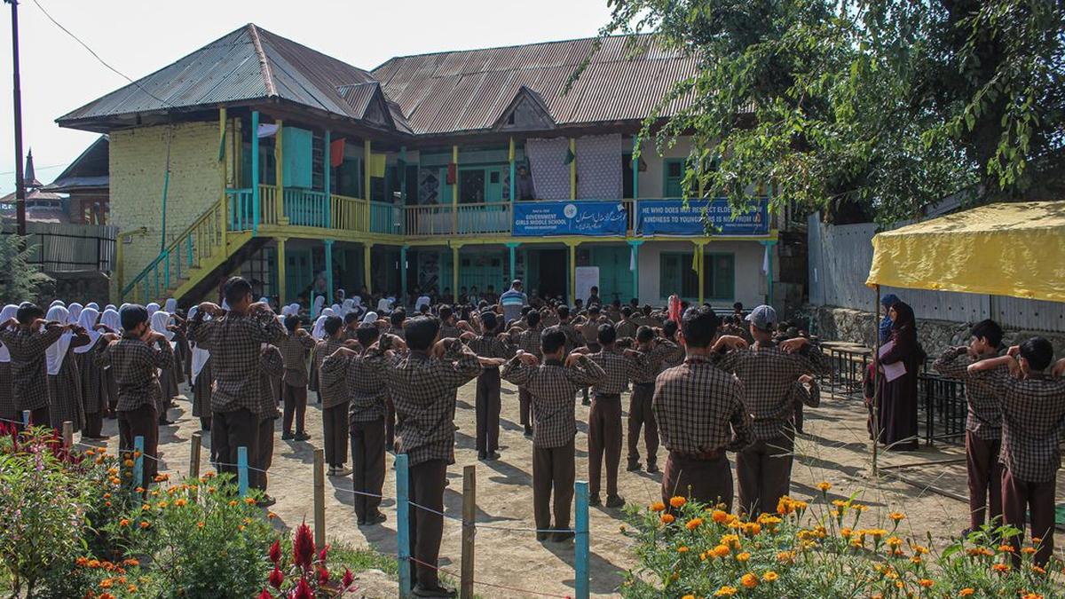 One teacher’s mission revives a forgotten school in Kashmir’s Bandipora