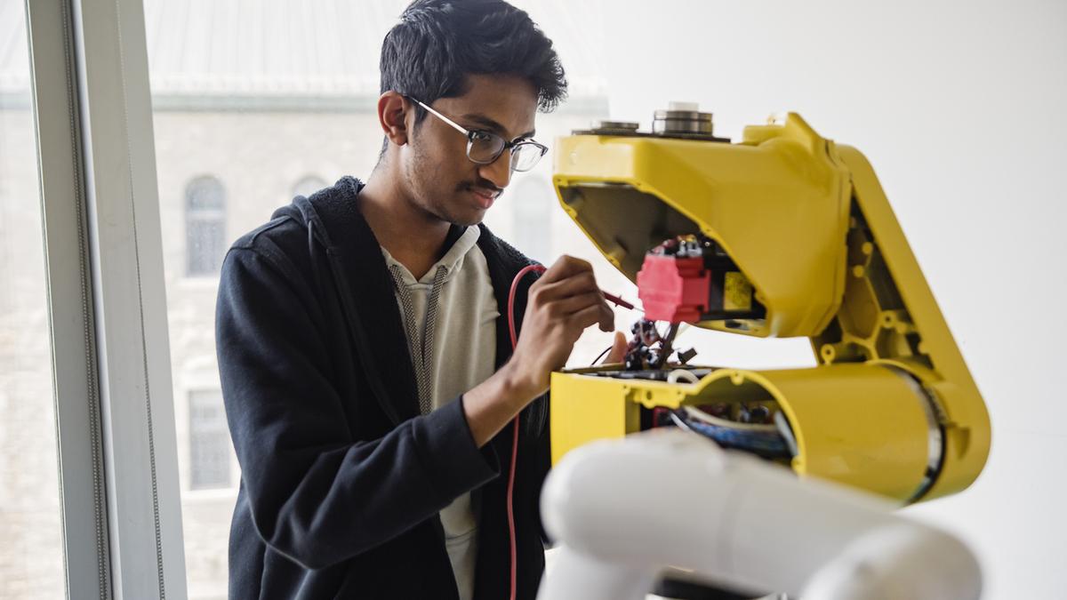 Engineering education in India: a semester-by-semester playbook to prepare students for the age of AI