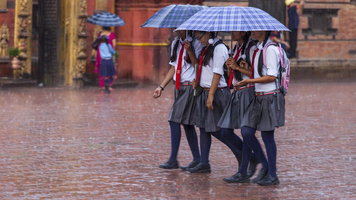 TN govt advises schools on monsoon safety post vacation