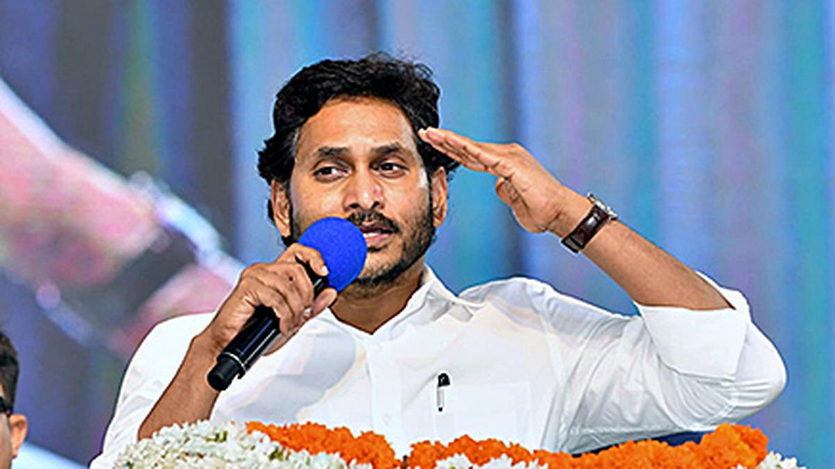 Visakhapatnam will be my home and I will perform the swearing-in ceremony in this city, says CM Jagan