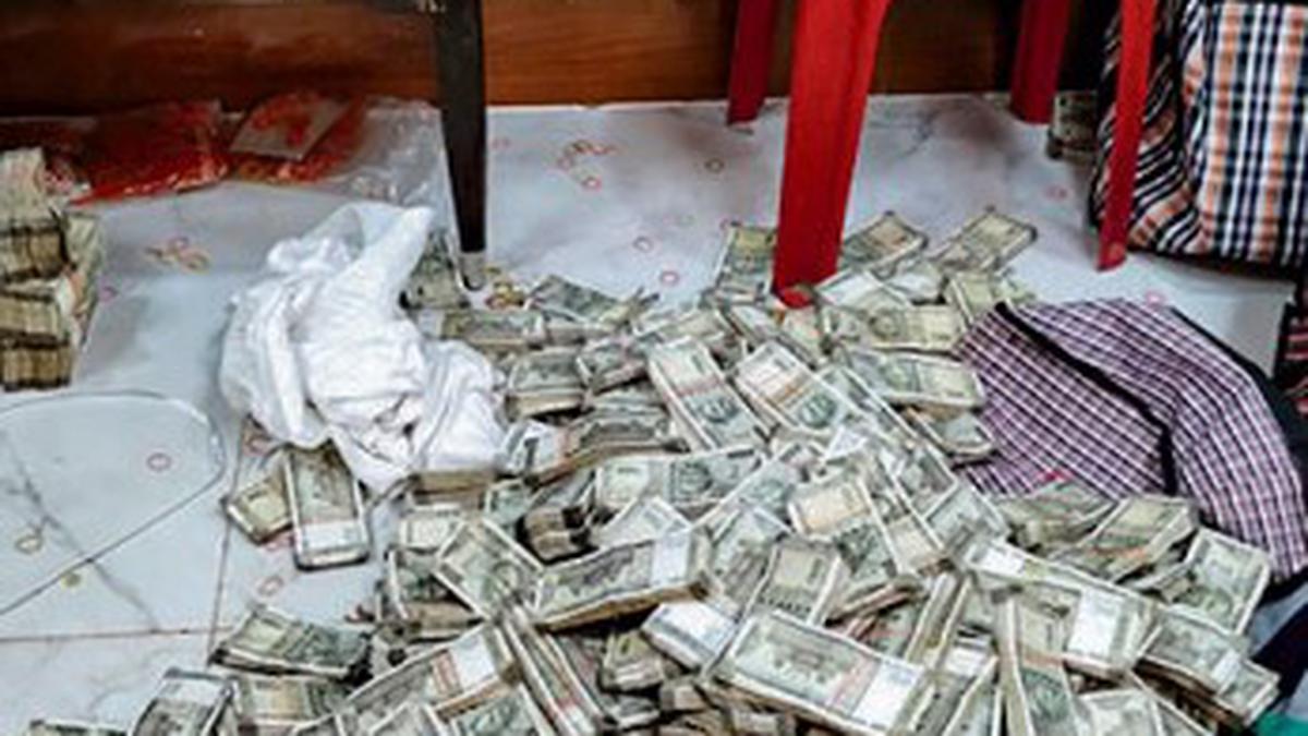 Counting frenzy after IT seizure yields over ₹ 350 crore