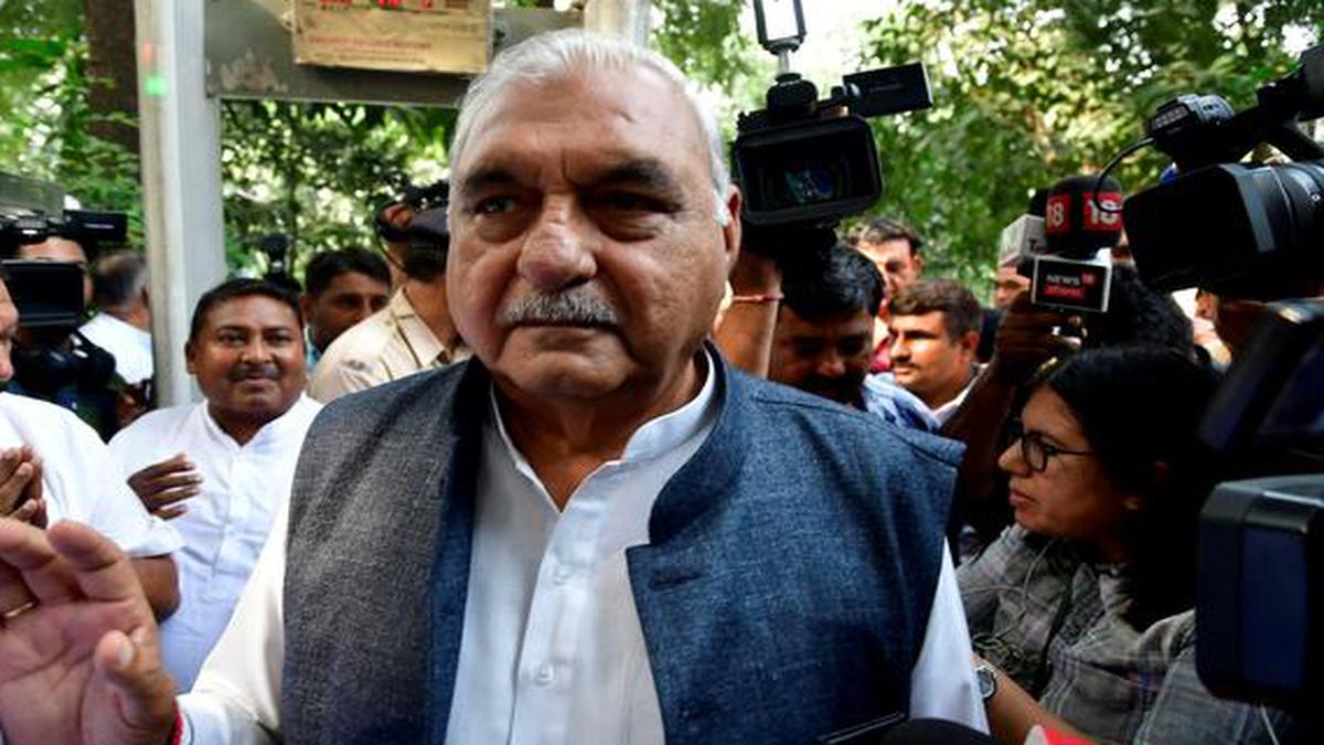 Sonia Gandhi Appoints Ex-CM Bhupinder Hooda Leader Of Congress ...