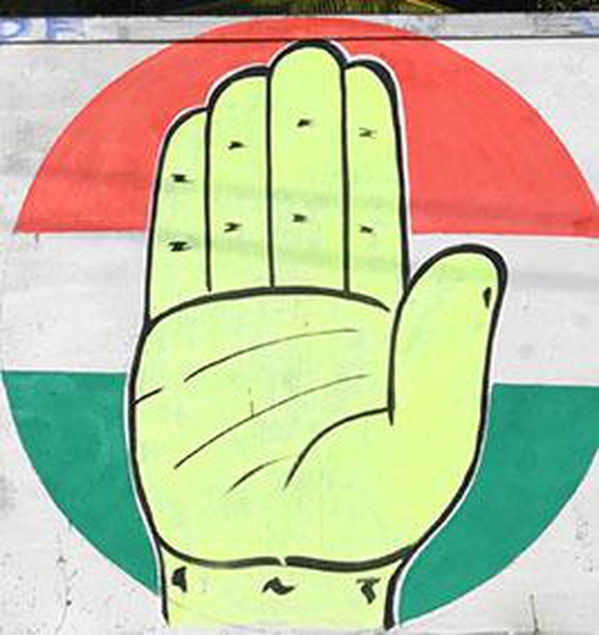 Gujarat Assembly election | Congress promises to regularise 15 lakh contractual, outsourced employees if elected