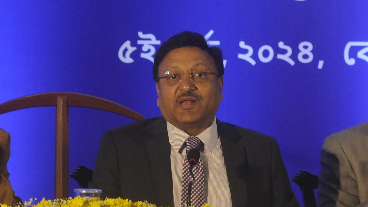 West Bengal officials have been warned to curb poll violence, says Chief Election Commissioner Rajiv Kumar