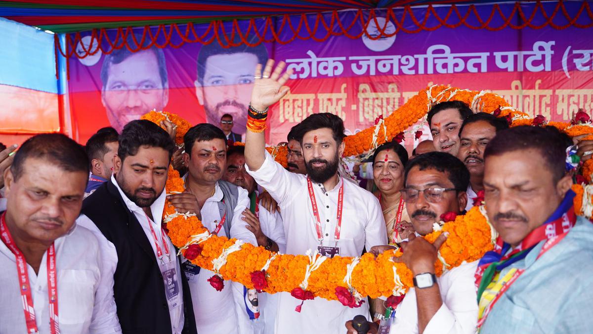 Lok Sabha polls | Chirag Paswan cautions BJP before seat-sharing announcement