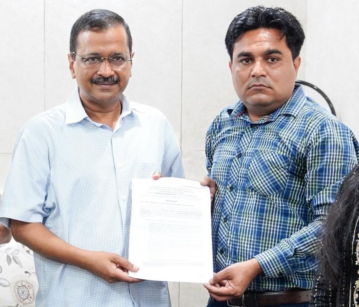 Kin Of Riot Victim Ankit Sharma Gets Delhi Govt Job The Hindu