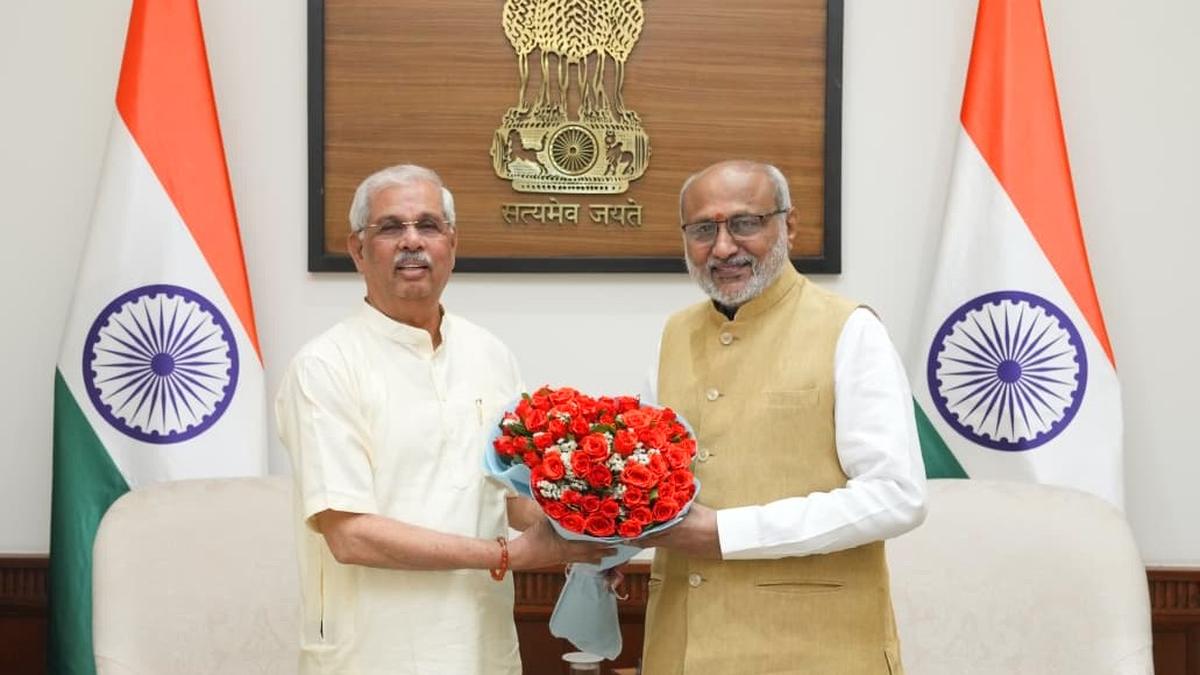 T.N. Governor Arlekar calls on Vice-President