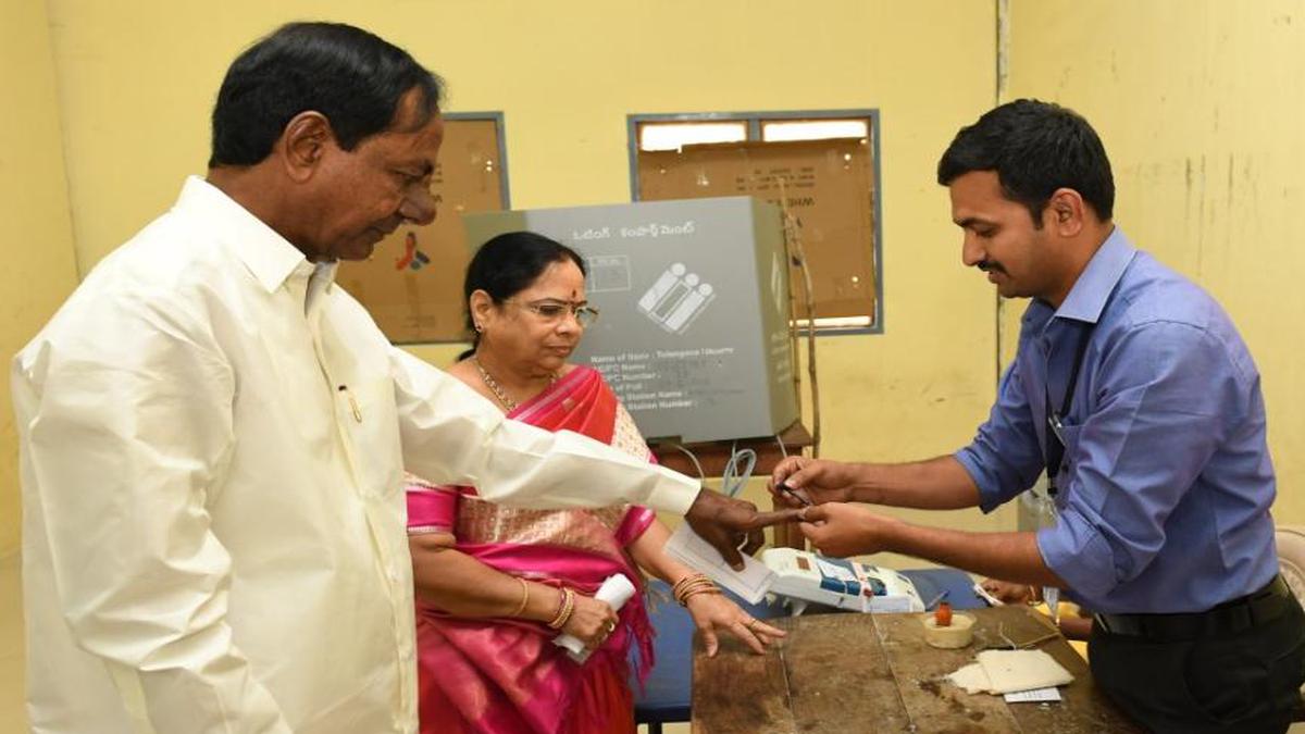 Telangana Assembly elections 2018 live updates | In Suryapet, a booth is closed for lunch