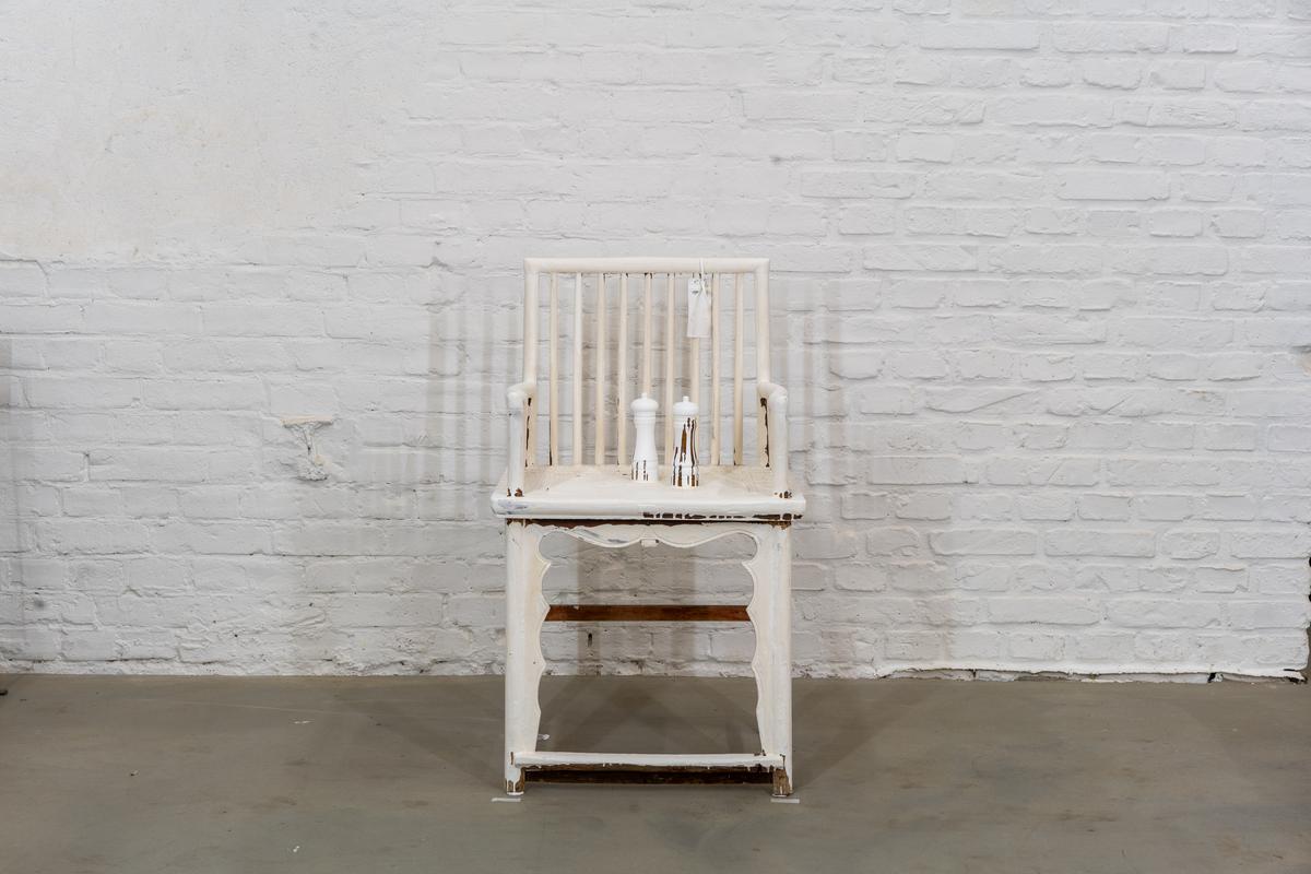 Resti imbiancati della storia dello stato dei lavori futuri emergenti, 2025, in tecnica mista.