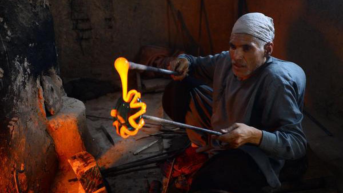 Decades of war has shattered Afghanistan’s glassblowing craft - The Hindu