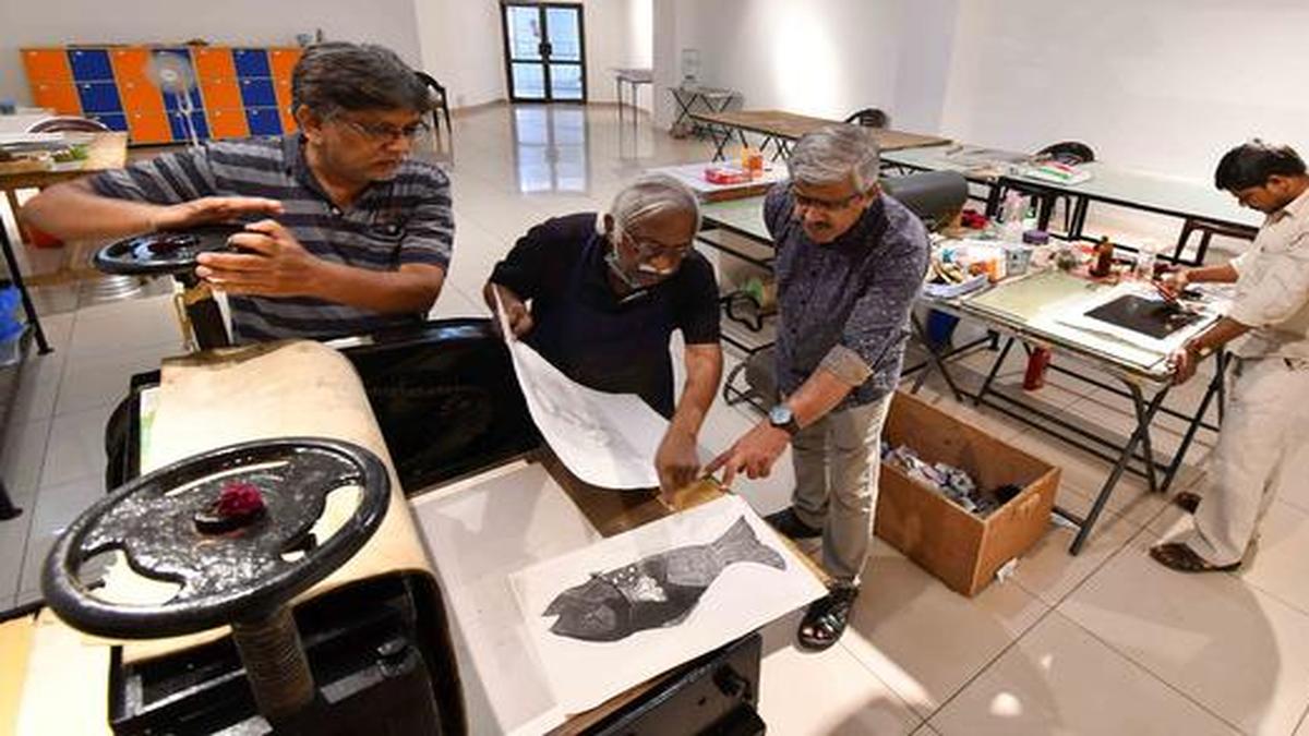 Printmaking initiative at Hyderabad’s State Art Gallery Senior artist