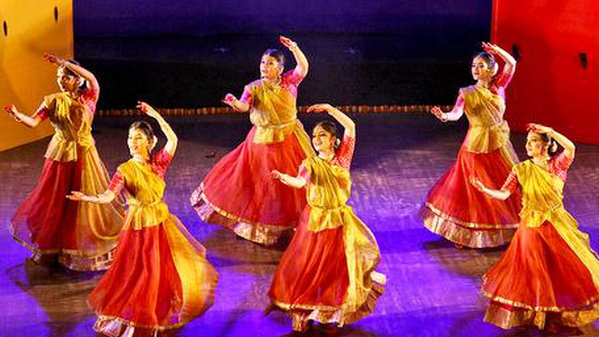 Kalanadam, organised by Kathak duo Nandini and Murali, hosts the ...