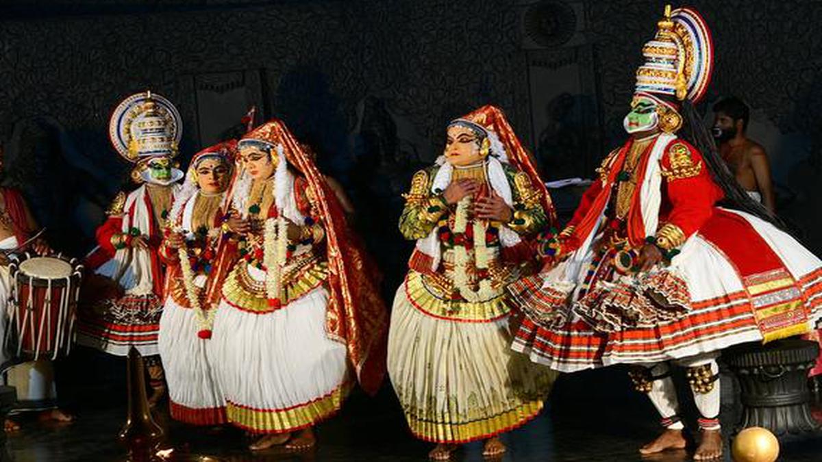 Kathakali plays with a new-age sensibility - The Hindu