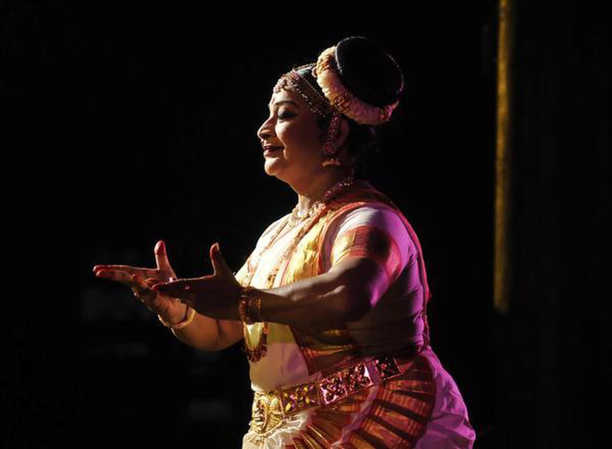 Solo recitals are becoming extinct' - The Hindu