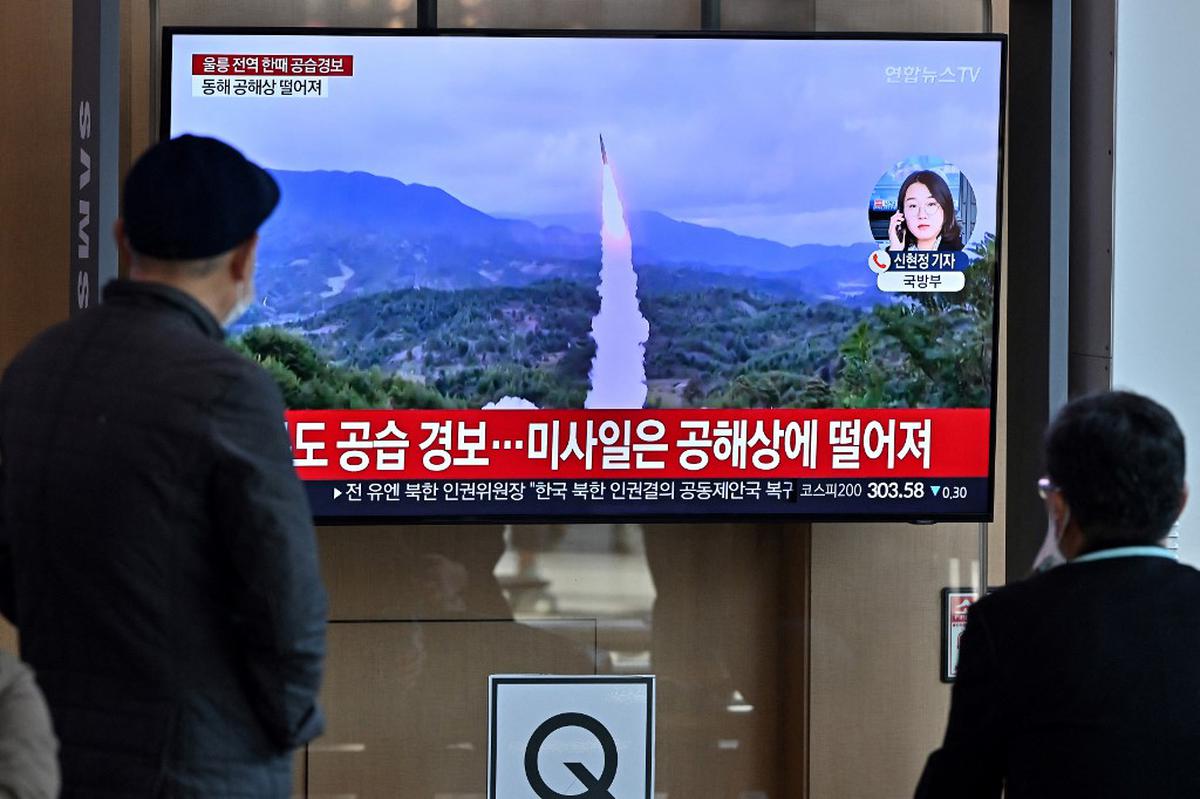 North Korea fires missiles into sea amid U.S.-South Korea drills