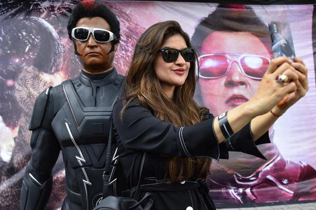 . Vivek on Rajinikanth's latest  - The Hindu