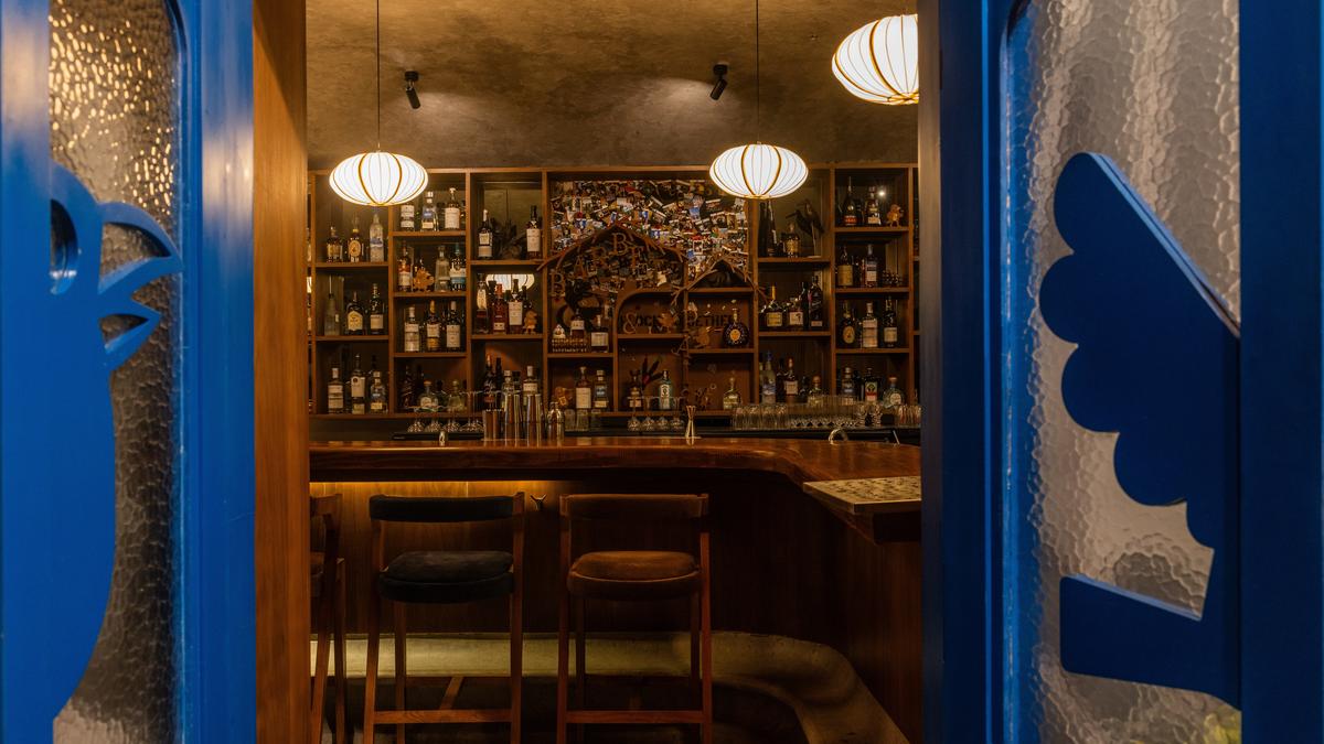 Descubra o Barbet & Pals: O Novo Bar de Coquetéis de Delhi que Está Conquistando a Cidade!