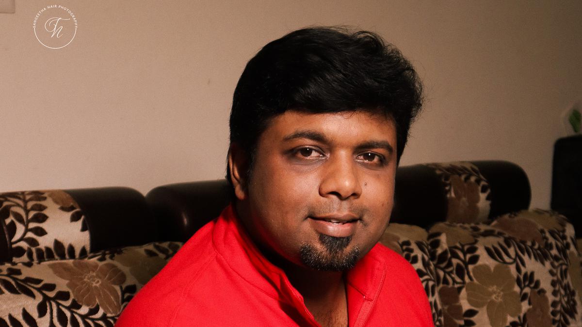 Malayalam hit ‘Jimmiki Kammal’ singer Renjith Unni turns composer in Tamil cinema