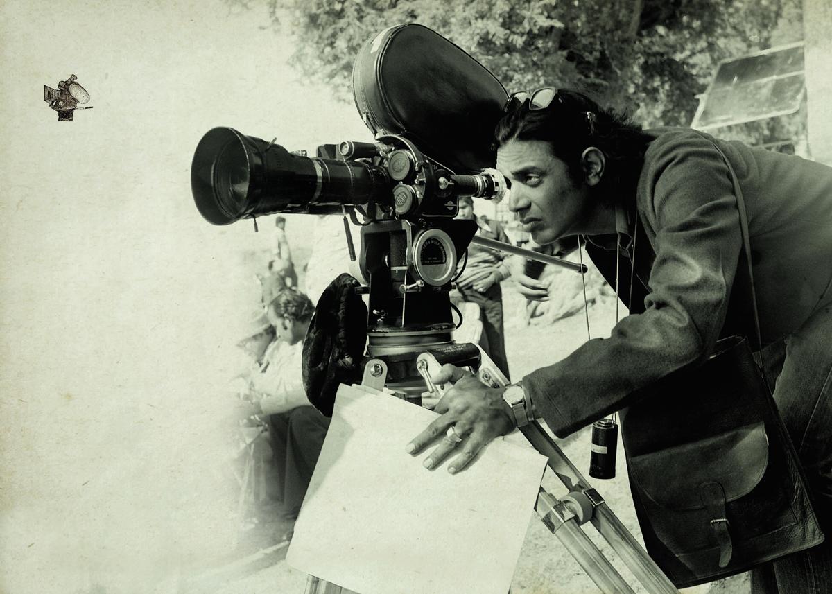 Archival photos of Muzaffar Ali during the making of ‘Umrao Jaan’ Archival photos of Muzaffar Ali during the making of ‘Umrao Jaan’