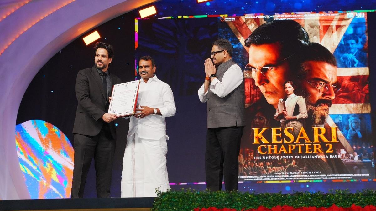 Karan Singh Tyagi receiving the award for Best Debut Director Karan Singh Tyagi receiving the award for Best Debut Director