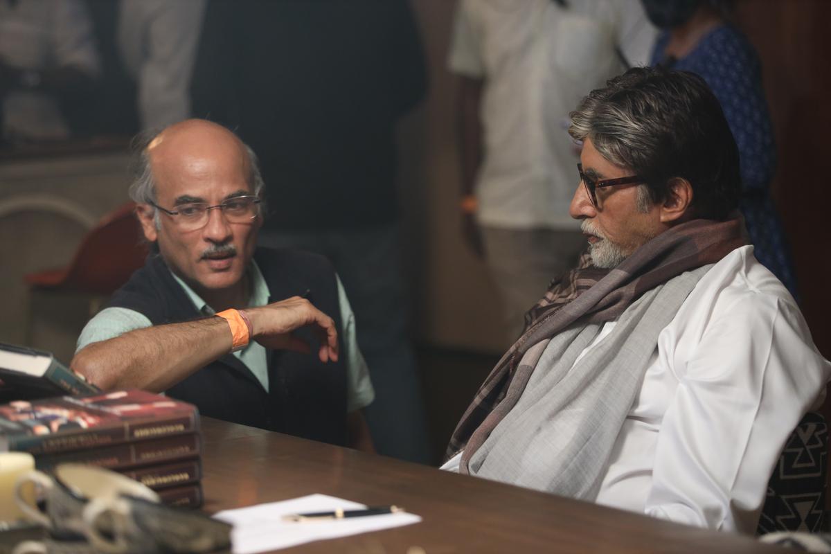 Sooraj Barjatya with Amitabh Bachchan on the sets of ‘Uunchai’
