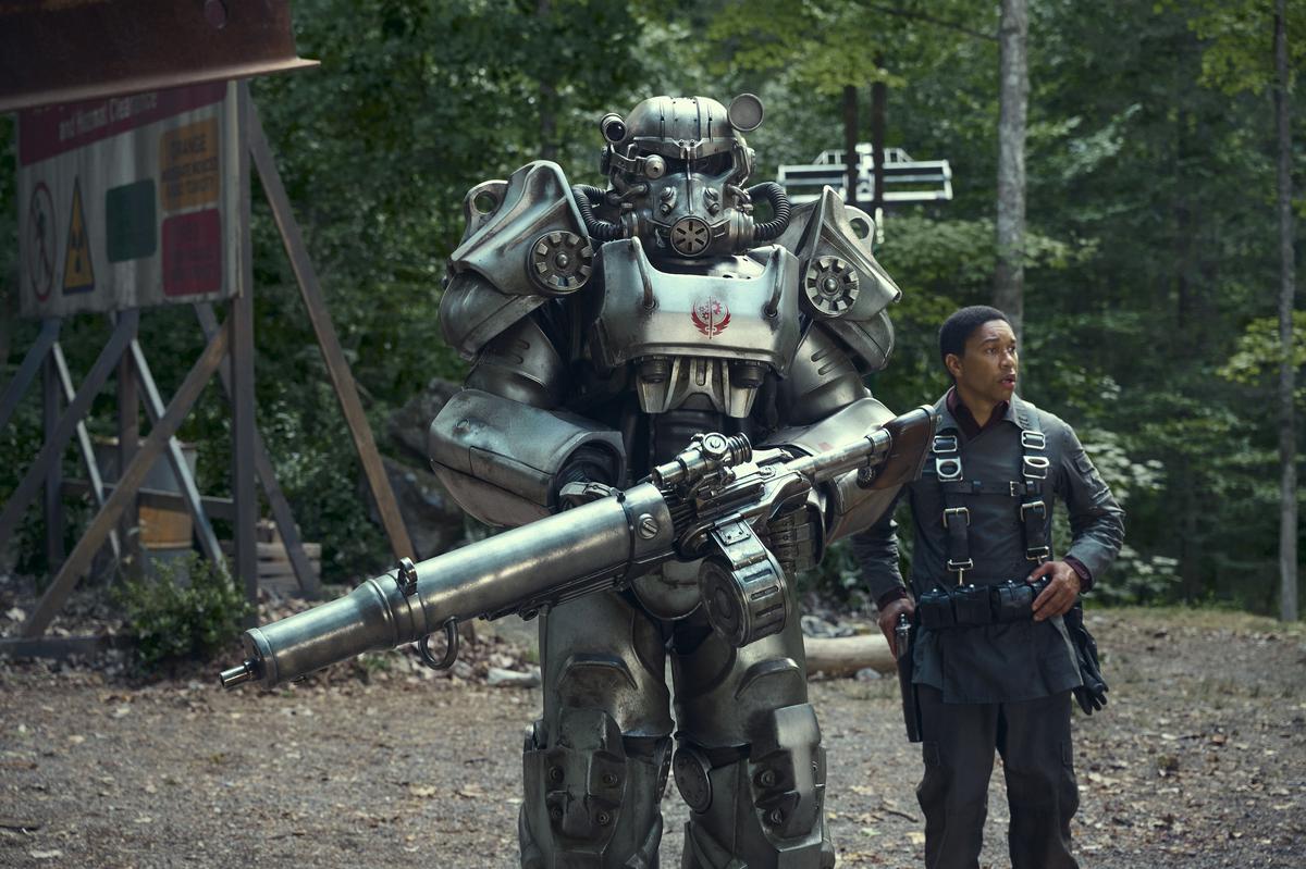 Power Suit and Aaron Moten (Maximus) in a still from “Fallout”