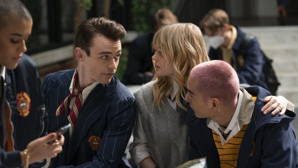 The cast of ‘Gossip Girl’ on Season 2, navigating scenes with an intimacy coordinator, and more