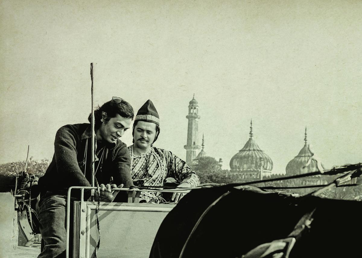 Archival photos of Muzaffar Ali during the making of ‘Umrao Jaan’ Archival photos of Muzaffar Ali during the making of ‘Umrao Jaan’