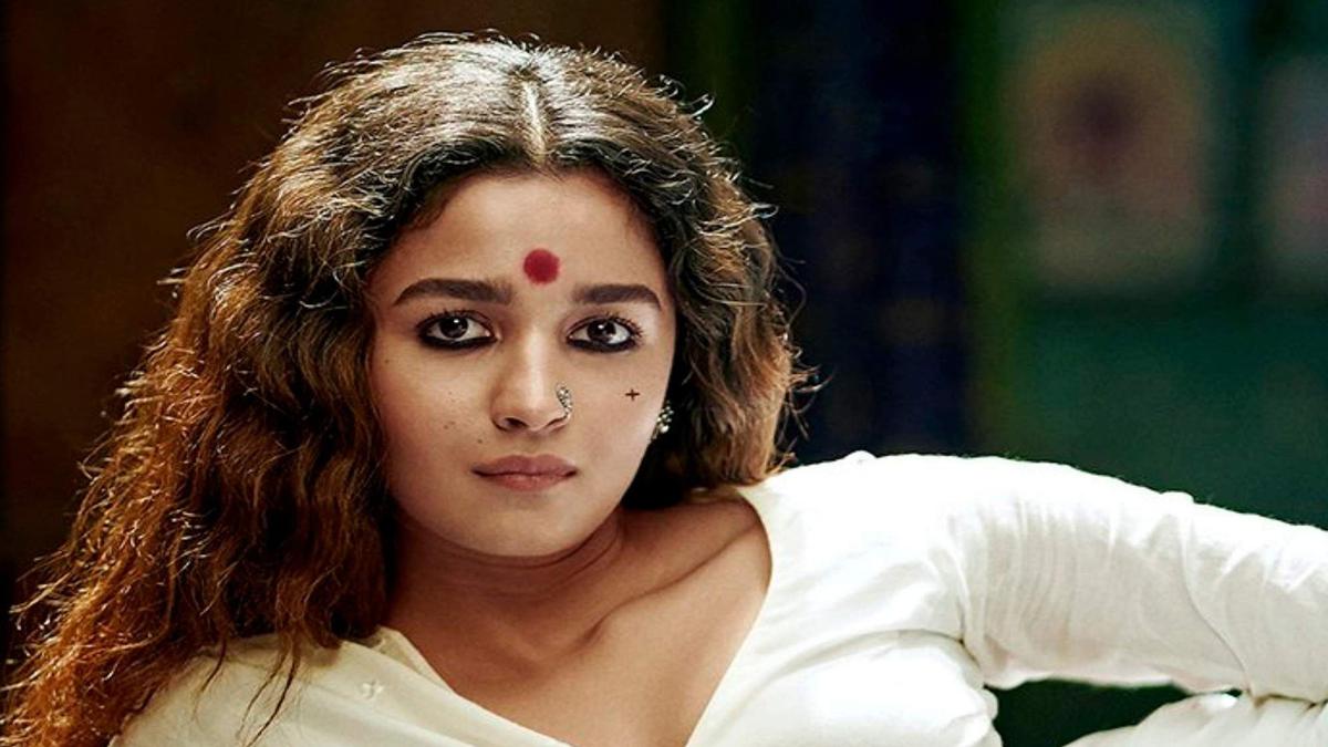 Alia Sexy Xxx - Gangubai Kathiawadi' movie review: Alia Bhatt shines in Sanjay Leela  Bhansali's eloquent take on sex workers - The Hindu