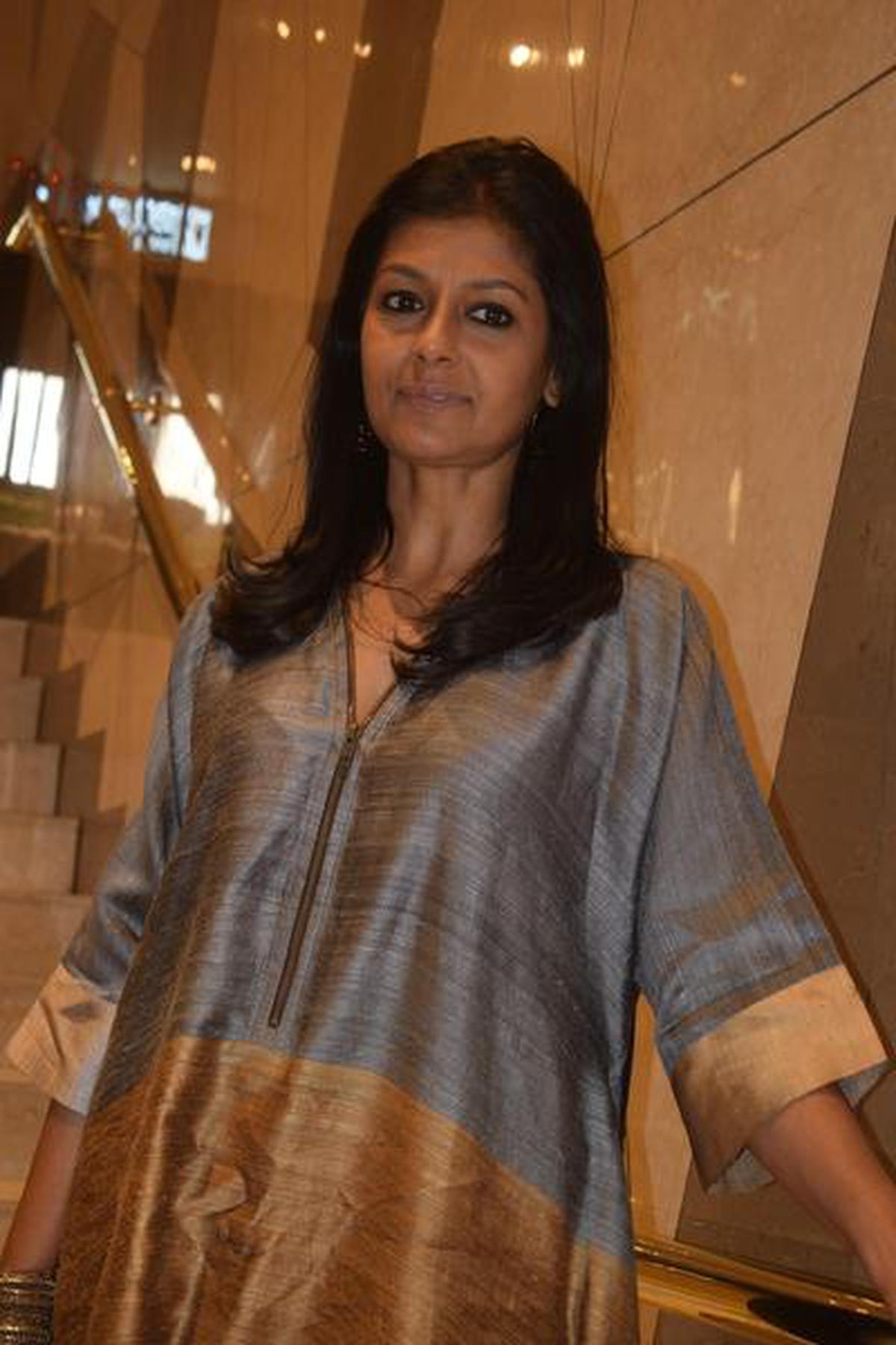 Sneha'S Dilemma: Trusting Tamilthot? - 4hpobzq