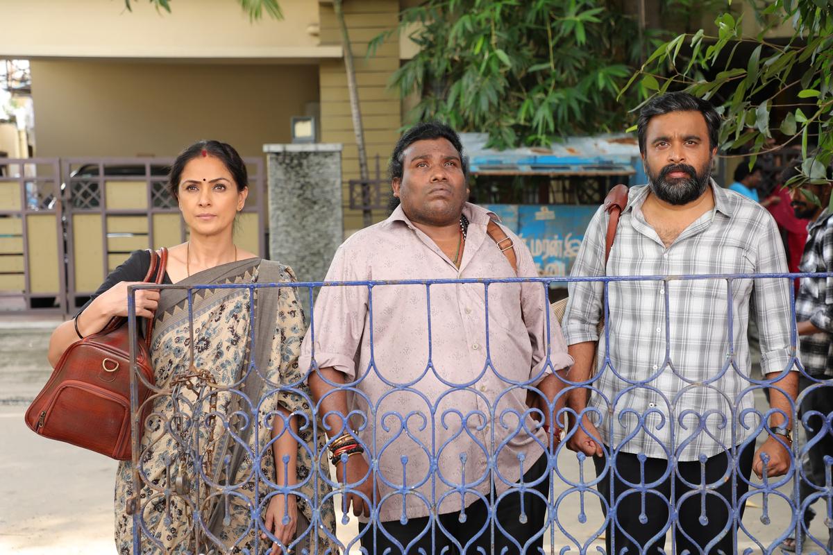 Simran, Yogi Babu and Sasikumar in ‘Tourist Family’ Simran, Yogi Babu and Sasikumar in ‘Tourist Family’