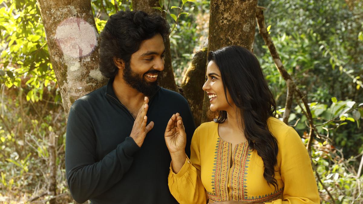 ‘DeAr’ movie review: A rushed, contrived relationship drama