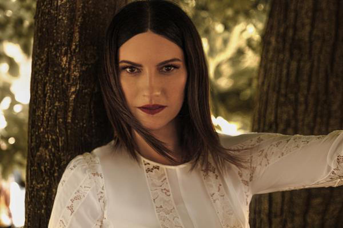 Laura Pausini Photos and Premium High Res Pictures